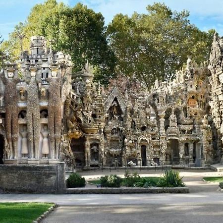 La Maison Bleue Grane Exteriér fotografie